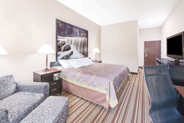  - Super 8 Hotel Monett