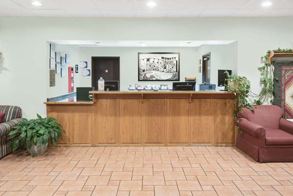  - Super 8 Hotel Monett