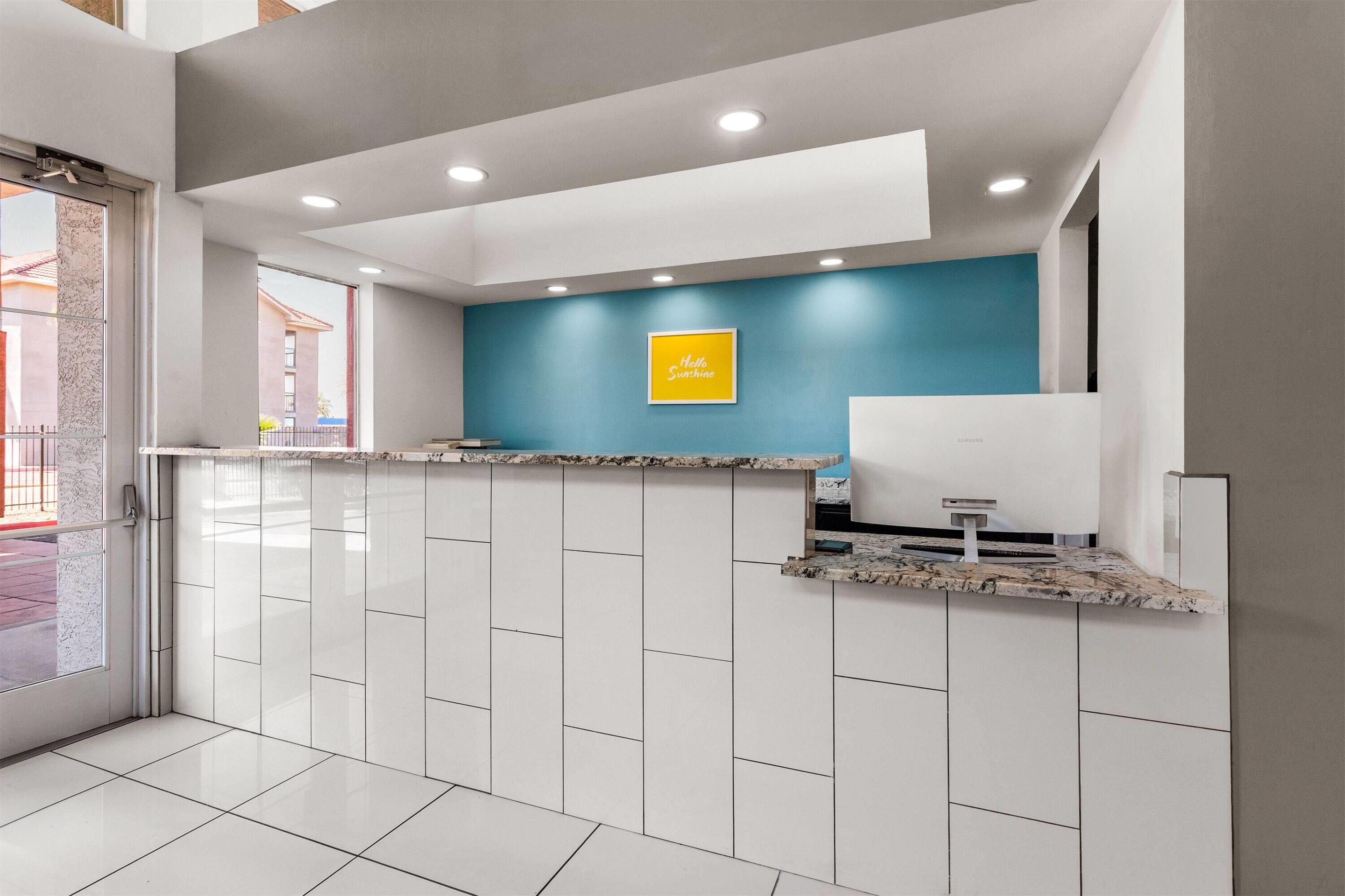 Reception | Days Inn by Wyndham Phoenix West