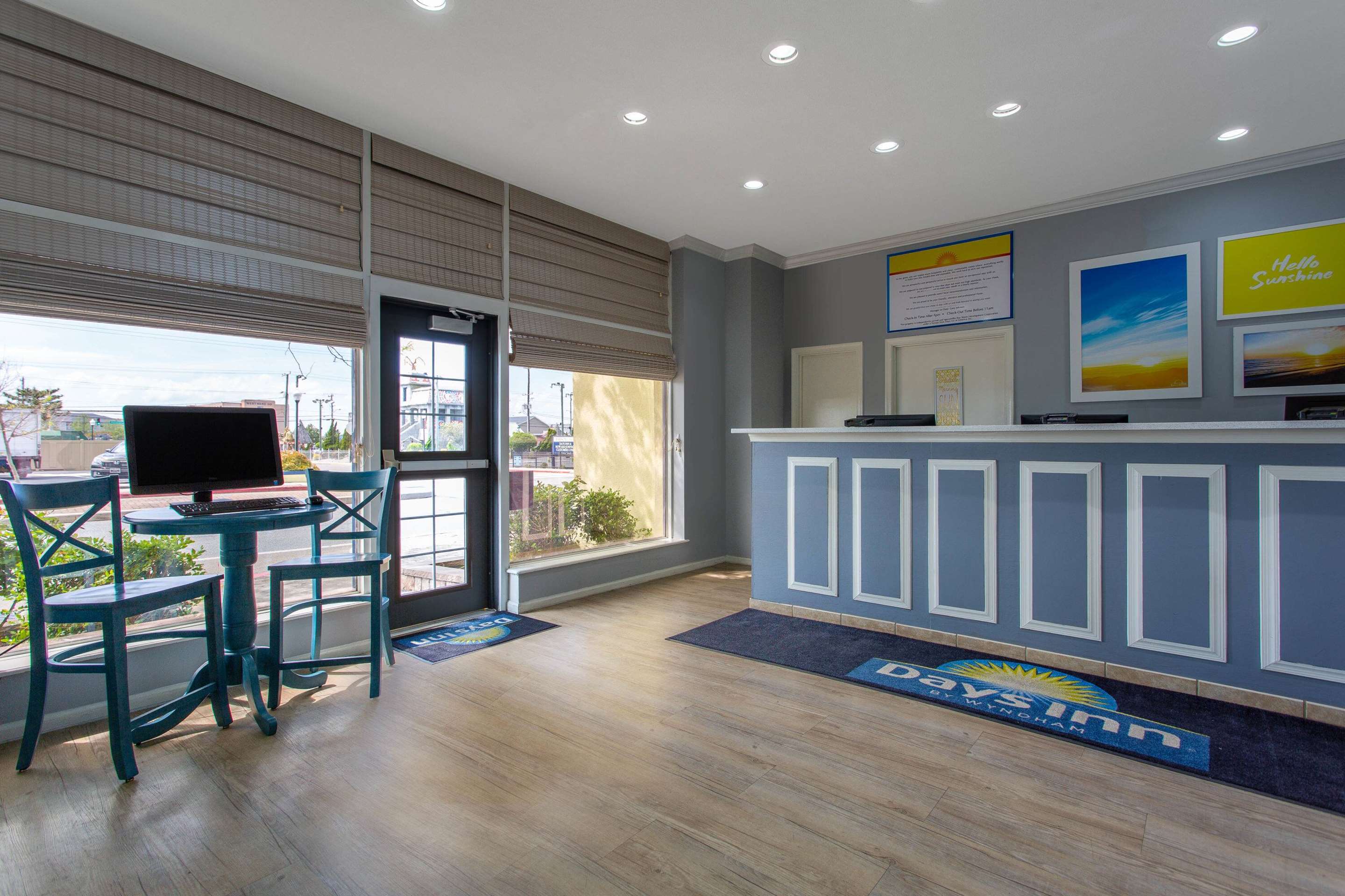 Lobby | Days Inn by Wyndham Ocean City Oceanfront