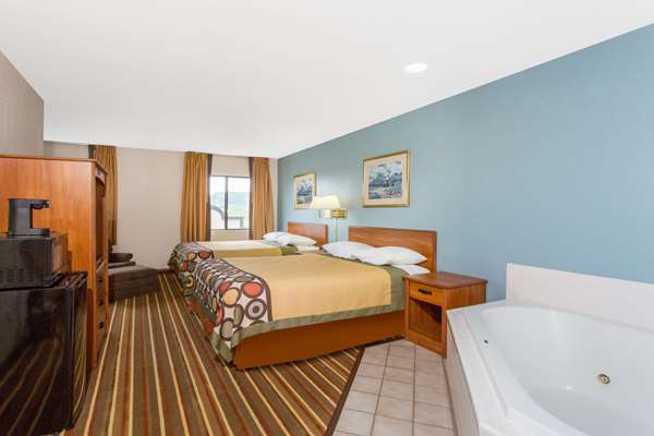  - Super 8 Motel Bedford