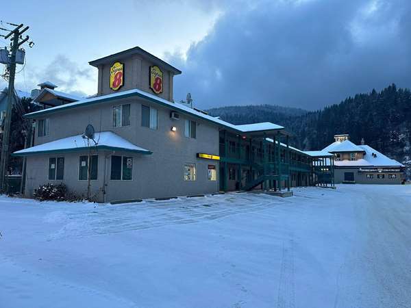 Exterior view - Super 8 Motel Sicamous