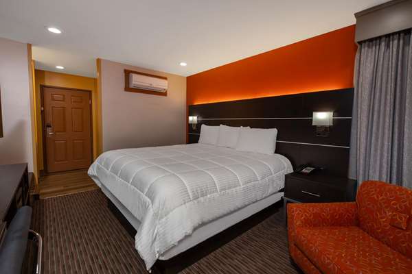  - Hotel Vinea Travelodge Healdsburg - US 101, Exit 505