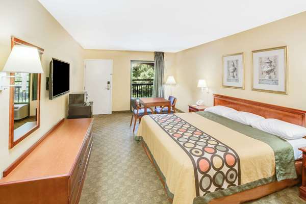  - Super 8 Hotel D'Iberville - I-110, Exit 2