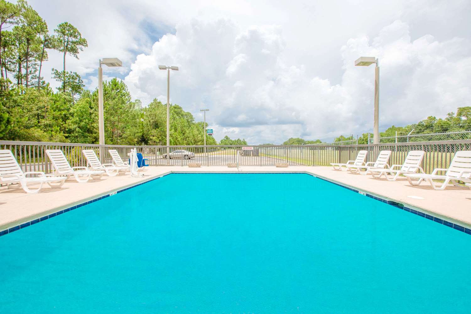 Super 8 Hotel D'Iberville, MS See Discounts