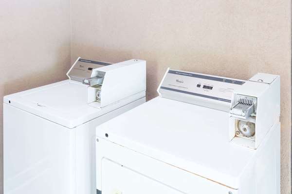 Amenities - Super 8 Hotel D'Iberville - I-110, Exit 2