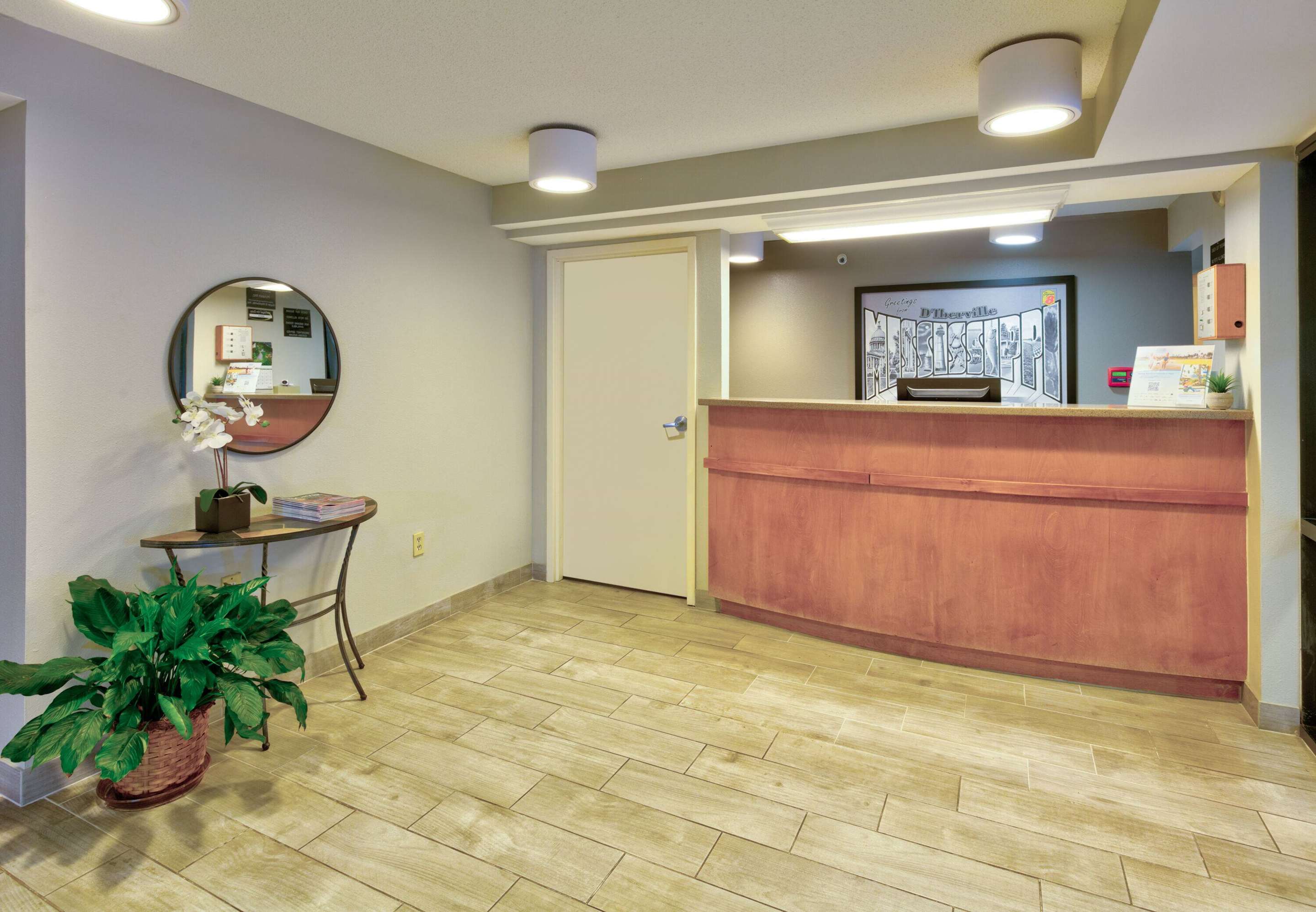 Reception | Super 8 by Wyndham Diberville Biloxi Area