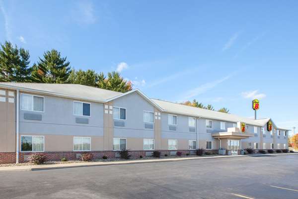 Exterior view - Super 8 Hotel Seville - I-71, Exit 209