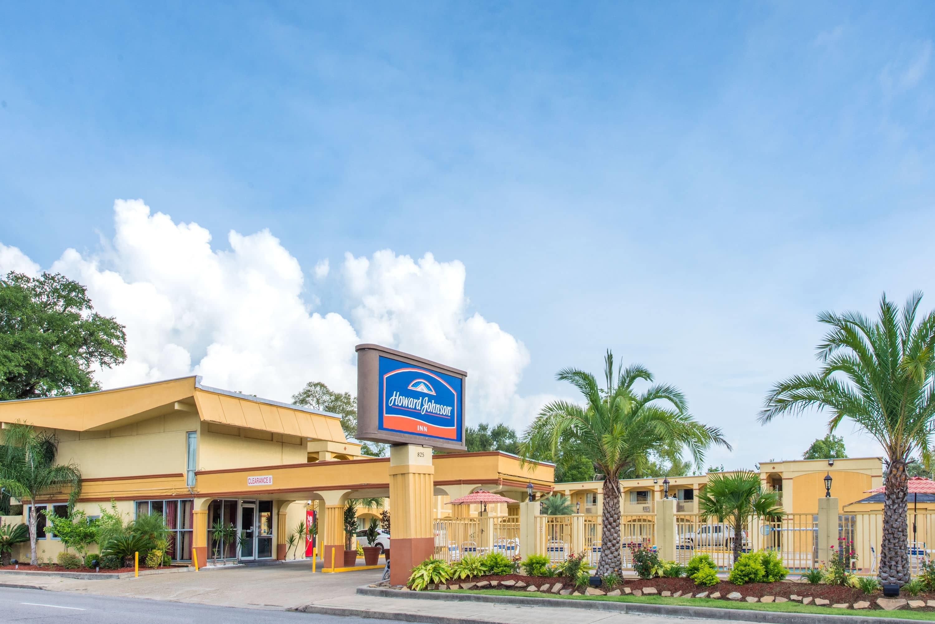 Welcome to the Howard Johnson Inn - Historic Lake Charles | Howard Johnson by Wyndham Historic Lake Charles