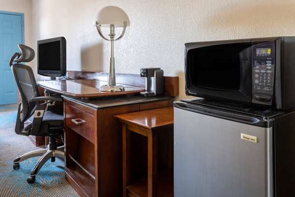  - Days Inn Riverbanks Zoo Columbia - I-26, Exit 108A