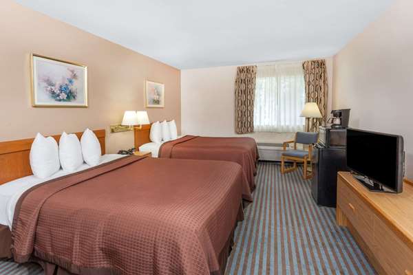  - Days Inn Charleston