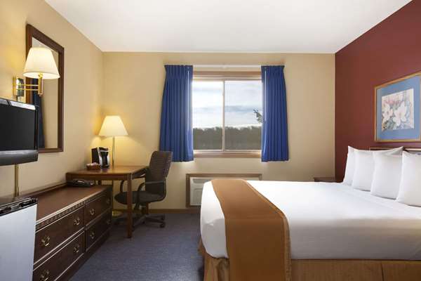  - Travelodge St Cloud - I-94, Exit 171