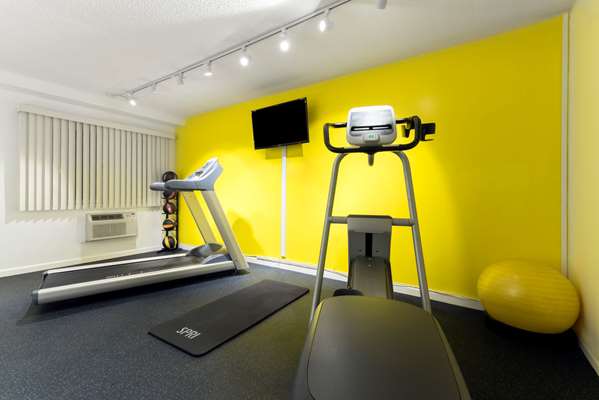 Fitness/ Exercise Room - Days Inn Tonawanda