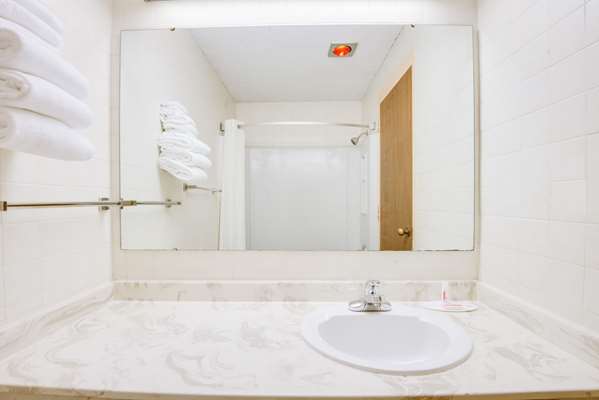  - Super 8 Hotel Port Clinton