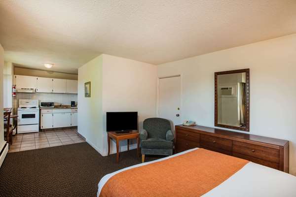  - Howard Johnson Hotel Victoria