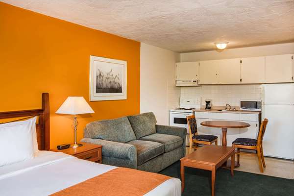  - Howard Johnson Hotel Victoria