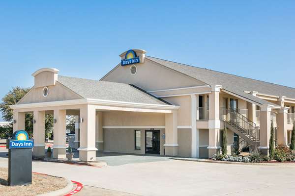 Exterior view - Days Inn McKinney