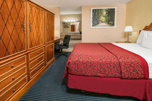  - Days Inn McKinney