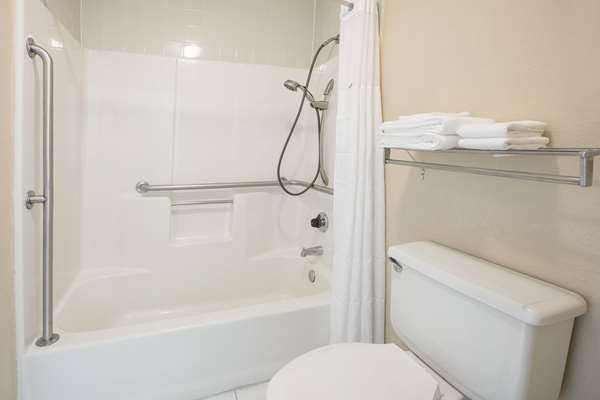  - Days Inn McKinney