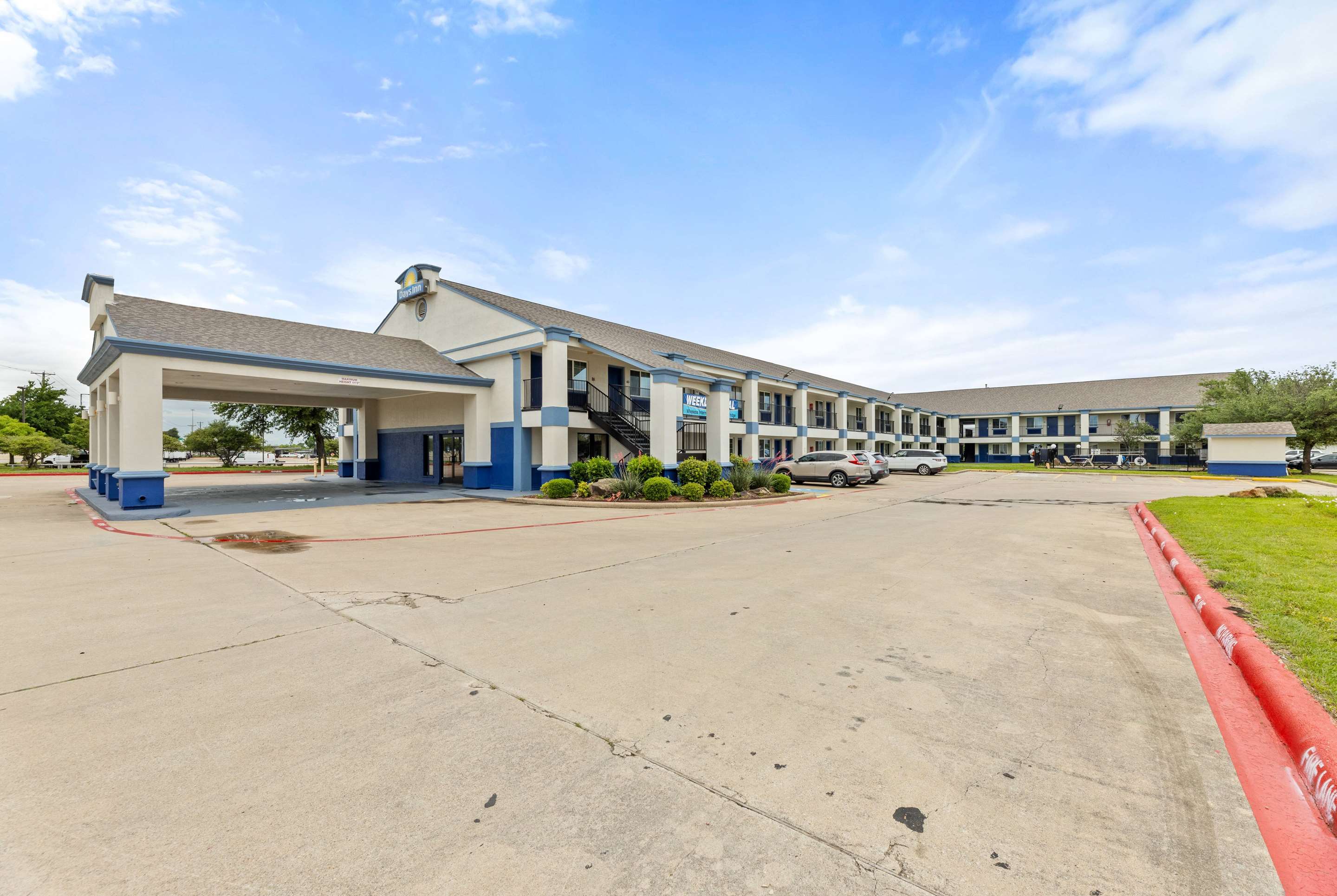 Exterior | Days Inn by Wyndham McKinney