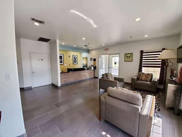  - Super 8 Motel Forney