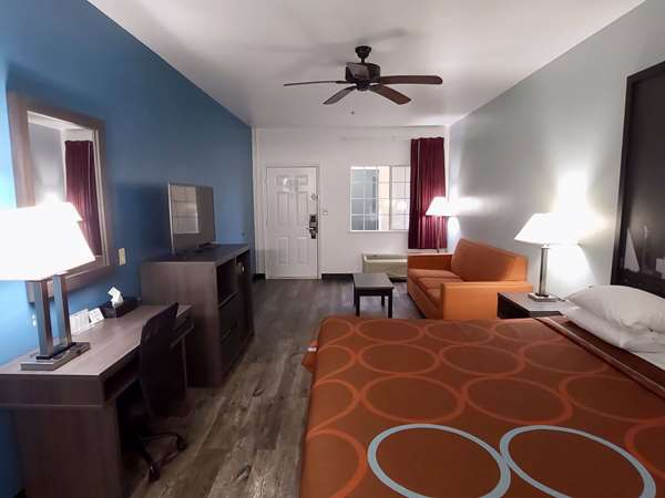  - Super 8 Motel Forney