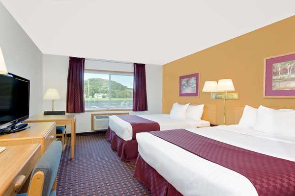  - Ramada Inn Richland Center