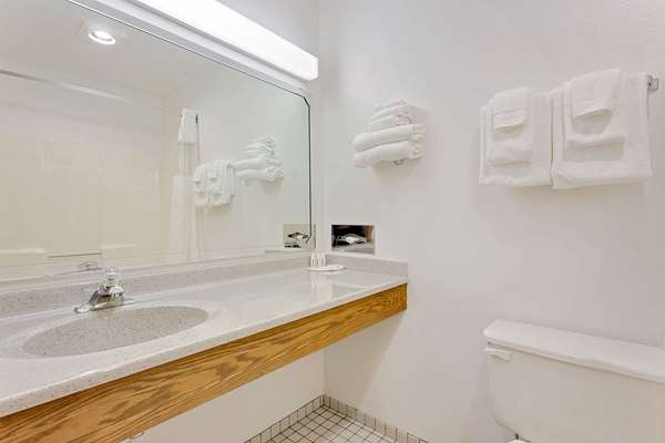  - Ramada Inn Richland Center