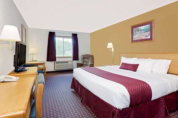  - Ramada Inn Richland Center