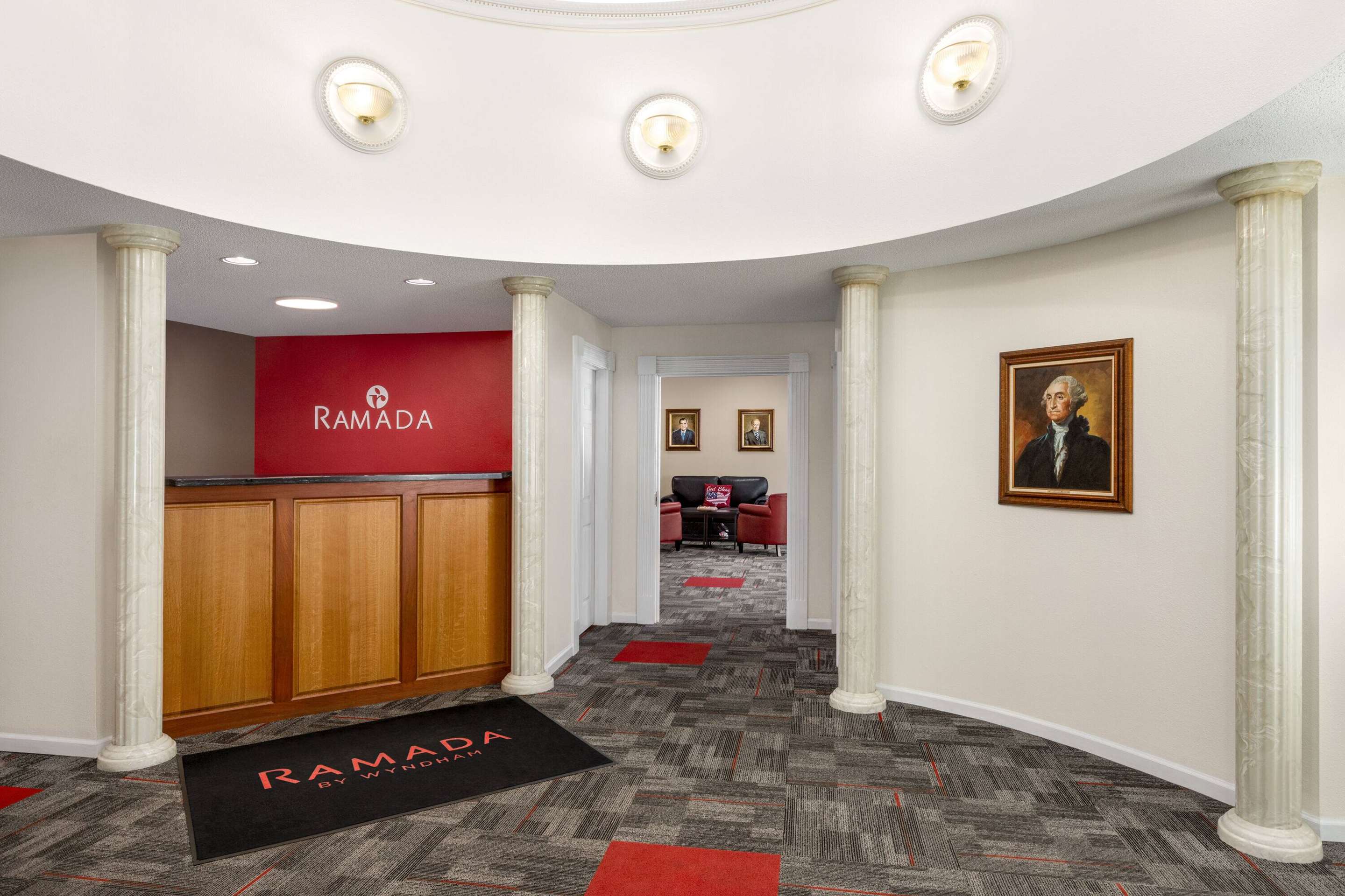 Lobby | Ramada by Wyndham Richland Center