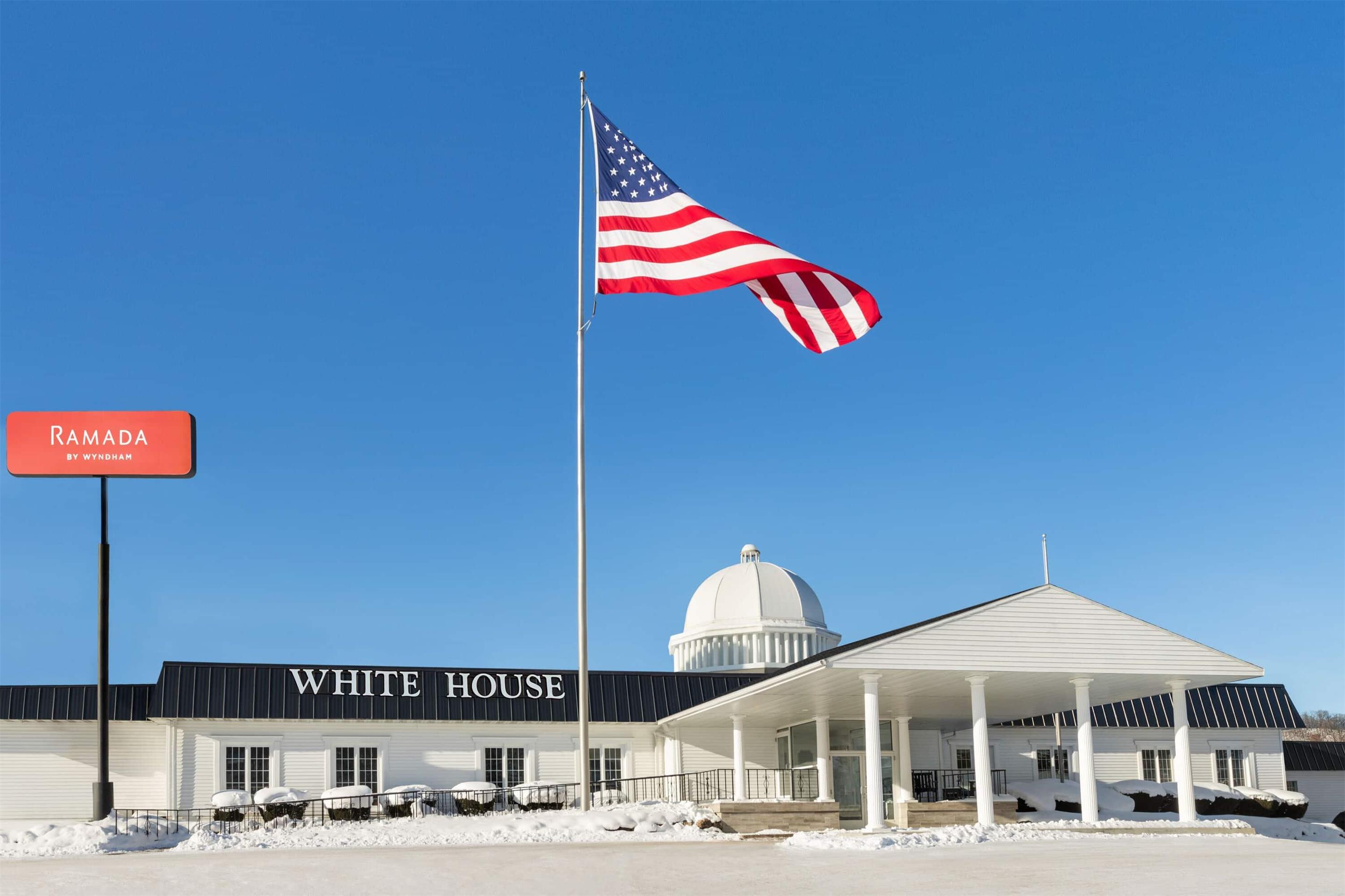 Exterior | Ramada by Wyndham Richland Center