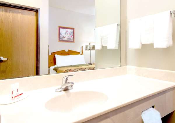  - Super 8 Hotel Pevely - I-55, Exit 180