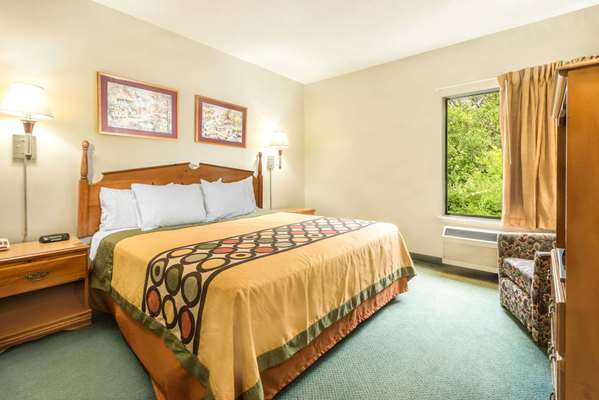  - Super 8 Hotel Pevely - I-55, Exit 180
