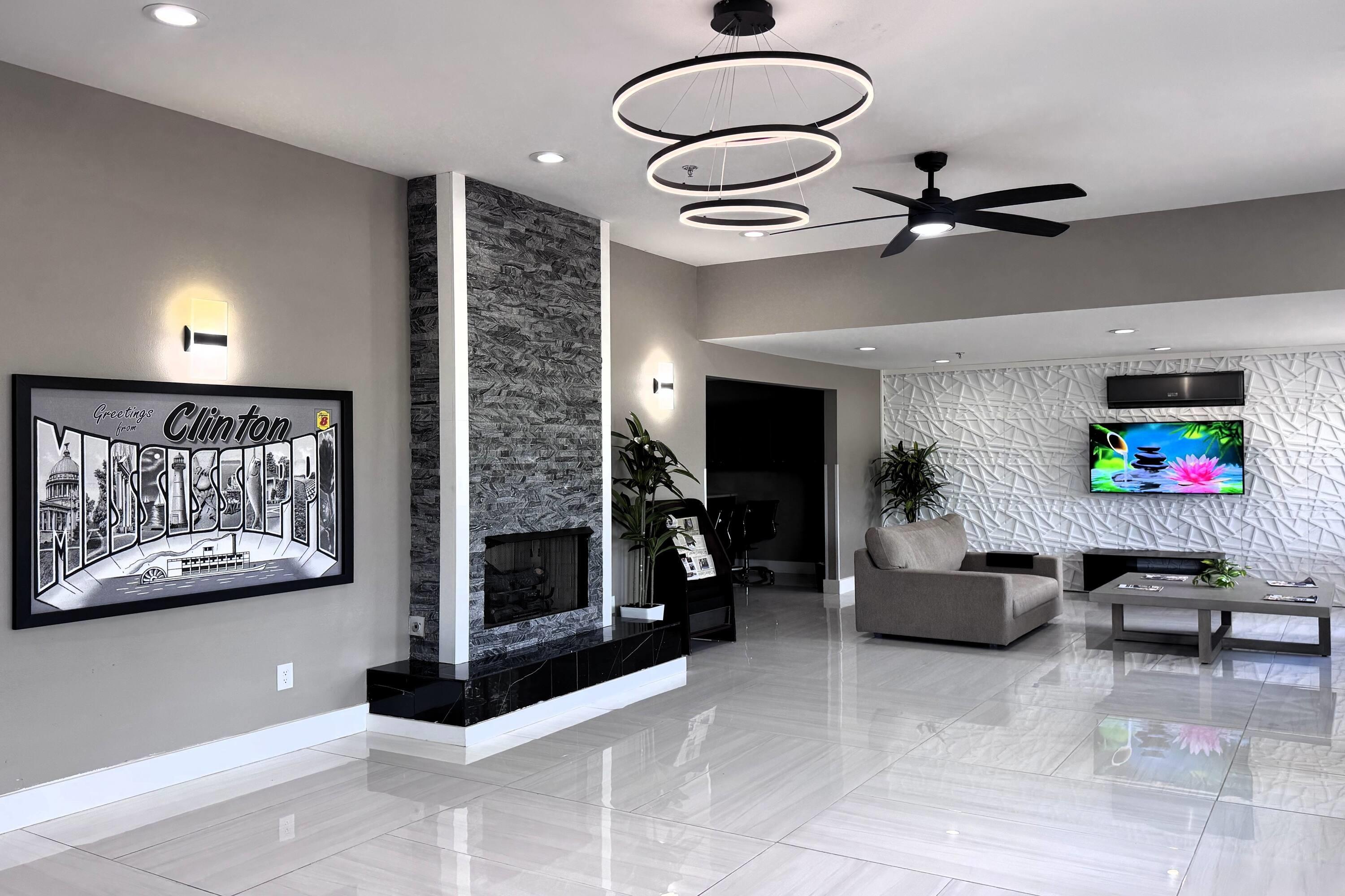 Lobby | Super 8 by Wyndham Clinton