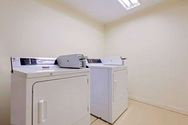 Amenities - Travelodge Ozona - I-10, Exit 365