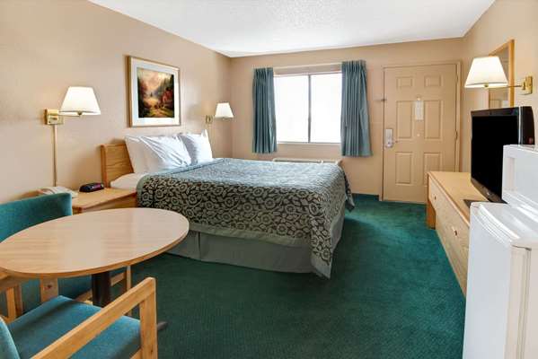  - Days Inn East El Paso - I-10, Exit 28
