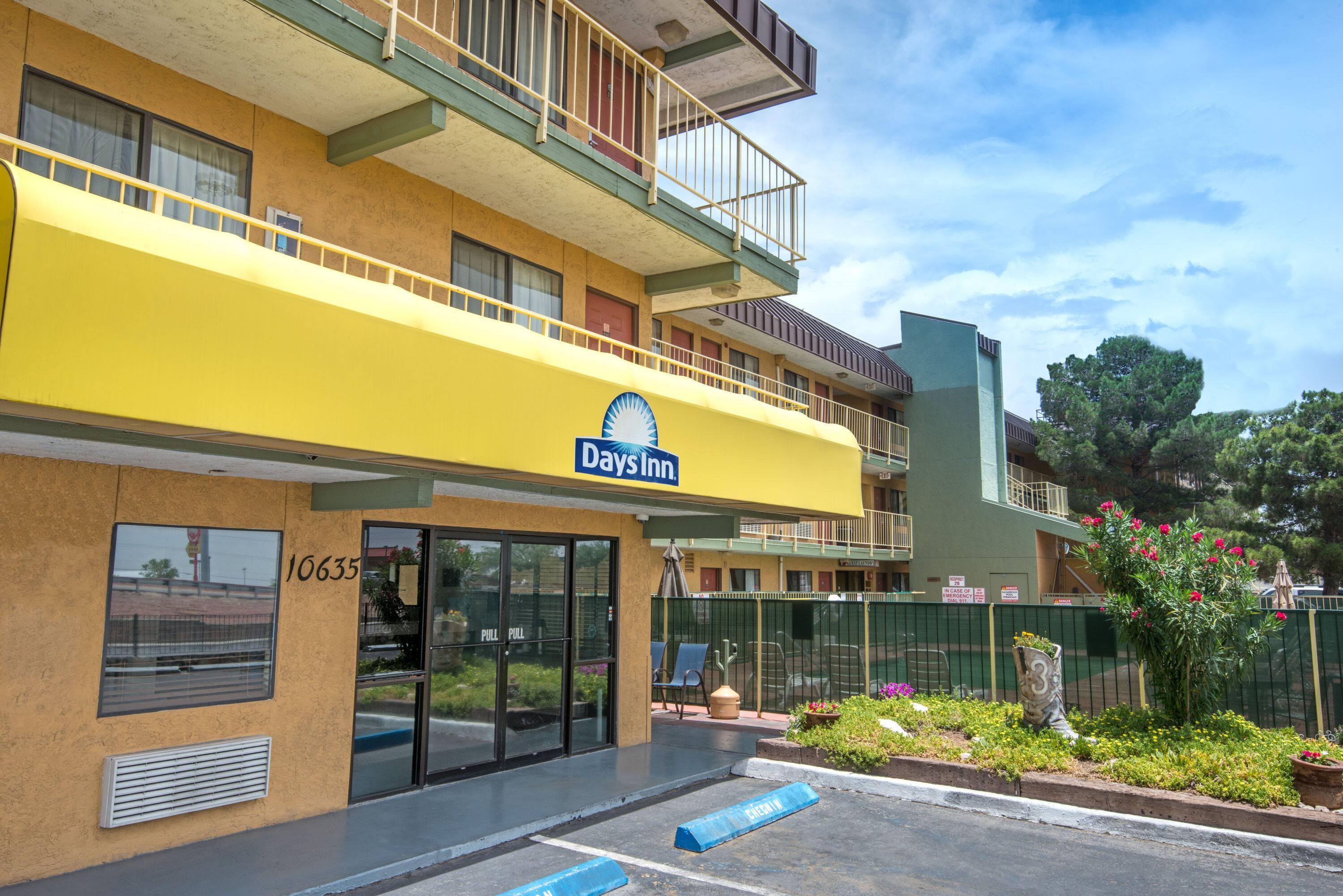 Exterior | Days Inn by Wyndham El Paso Airport East