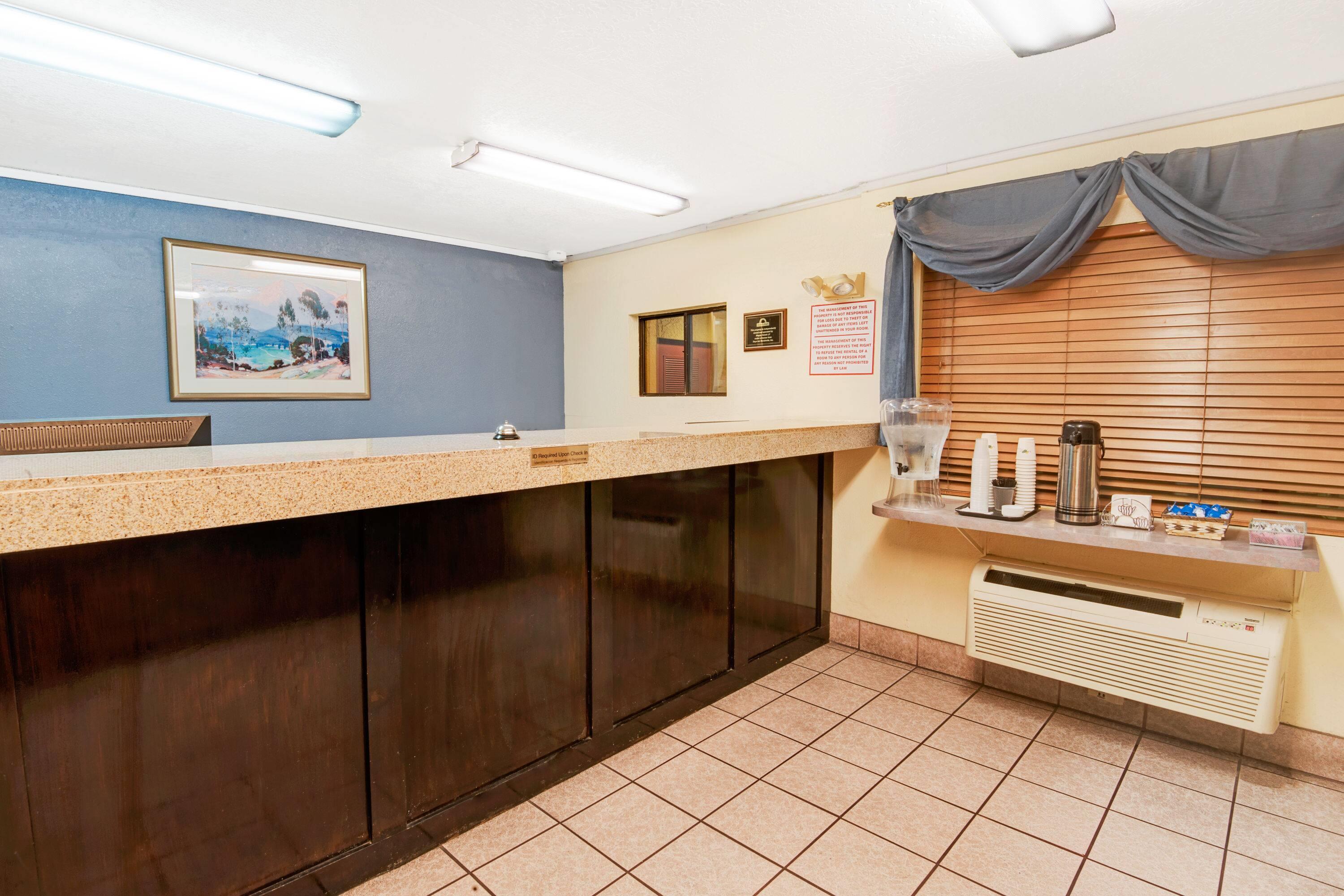 Front Desk | Days Inn by Wyndham El Paso Airport East