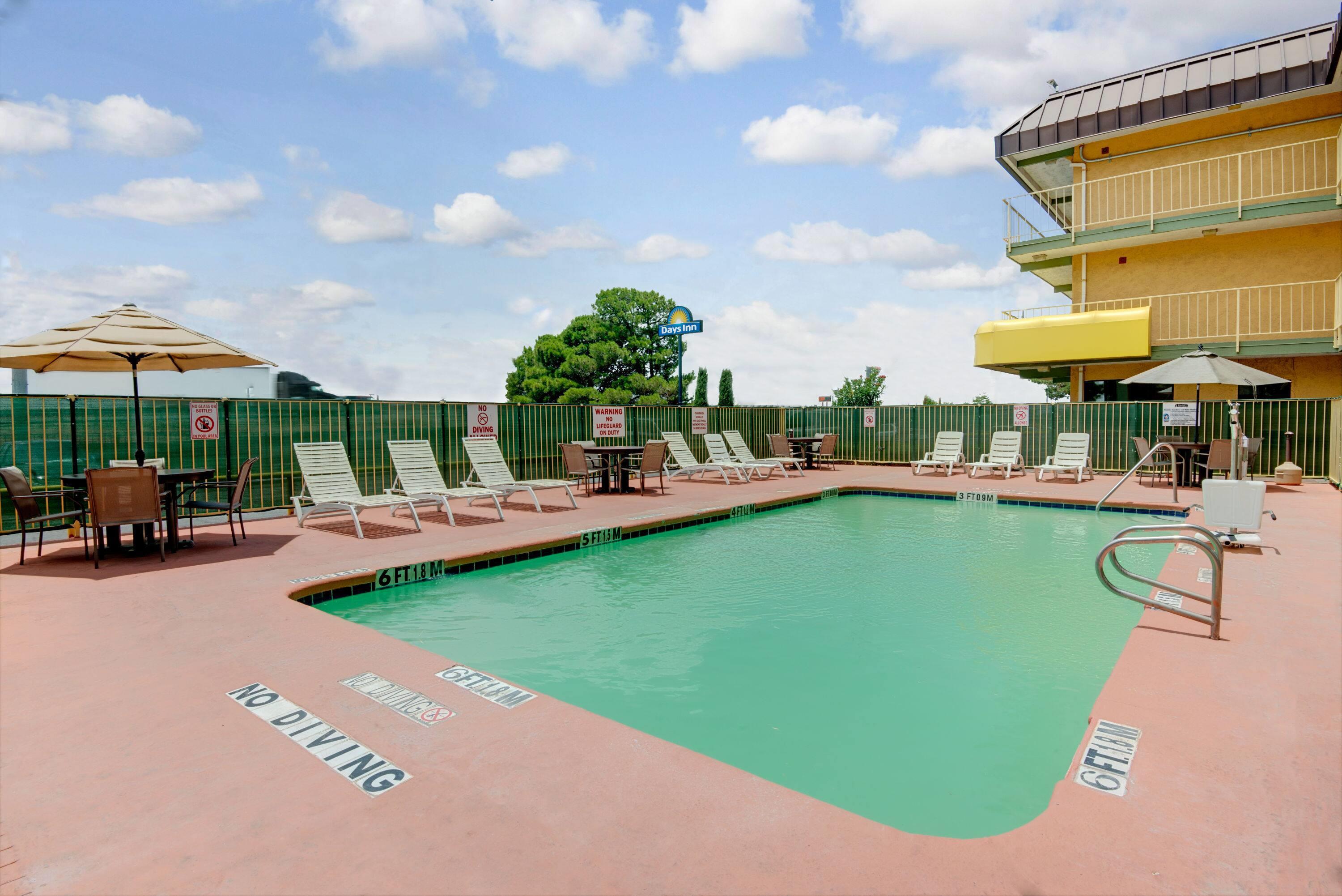 Pool | Days Inn by Wyndham El Paso Airport East