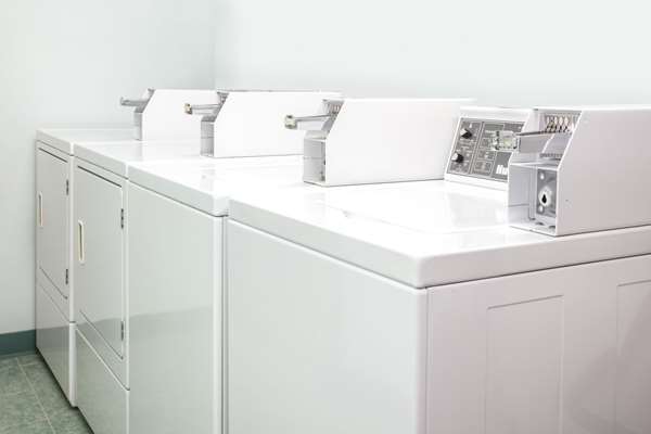 Amenities - Super 8 Hotel Kindersley