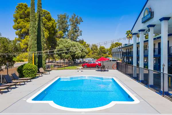 Pool - Days Inn & Suites Red Bluff - I-5, Exits  647 & 647A
