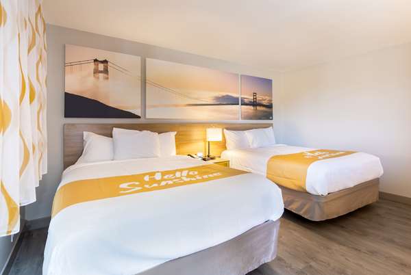  - Days Inn & Suites Red Bluff - I-5, Exits  647 & 647A