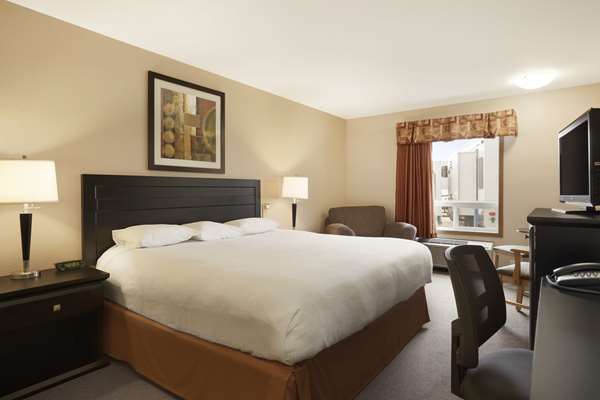  - Super 8 Hotel Edmonton Airport Leduc