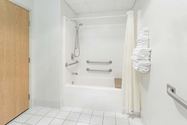  - Super 8 Motel Eagle River