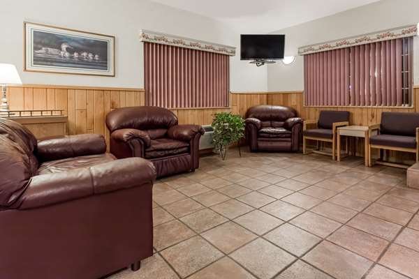  - Super 8 Motel Eagle River