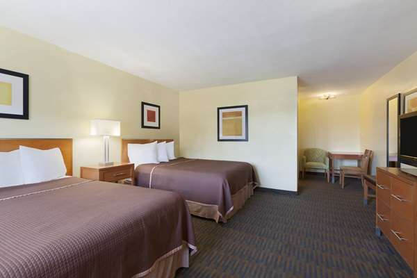  - Howard Johnson Inn SeaWorld San Diego