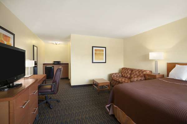  - Howard Johnson Inn SeaWorld San Diego