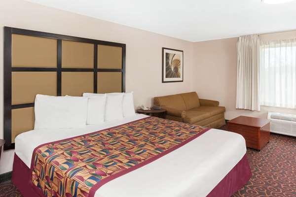  - Baymont Inn & Suites Calumet City - I-94, Exit 71