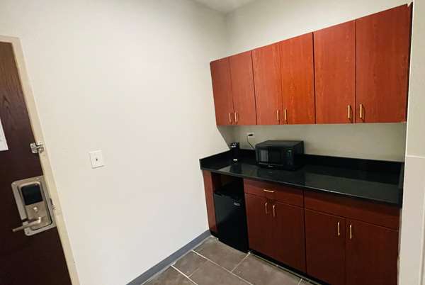  - Baymont Inn & Suites Calumet City - I-94, Exit 71