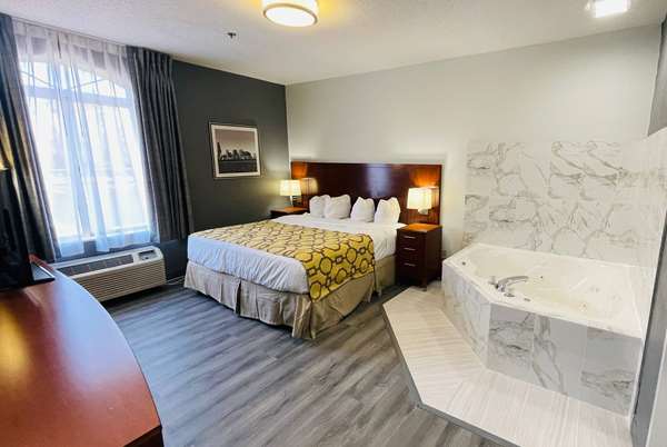  - Baymont Inn & Suites Calumet City - I-94, Exit 71